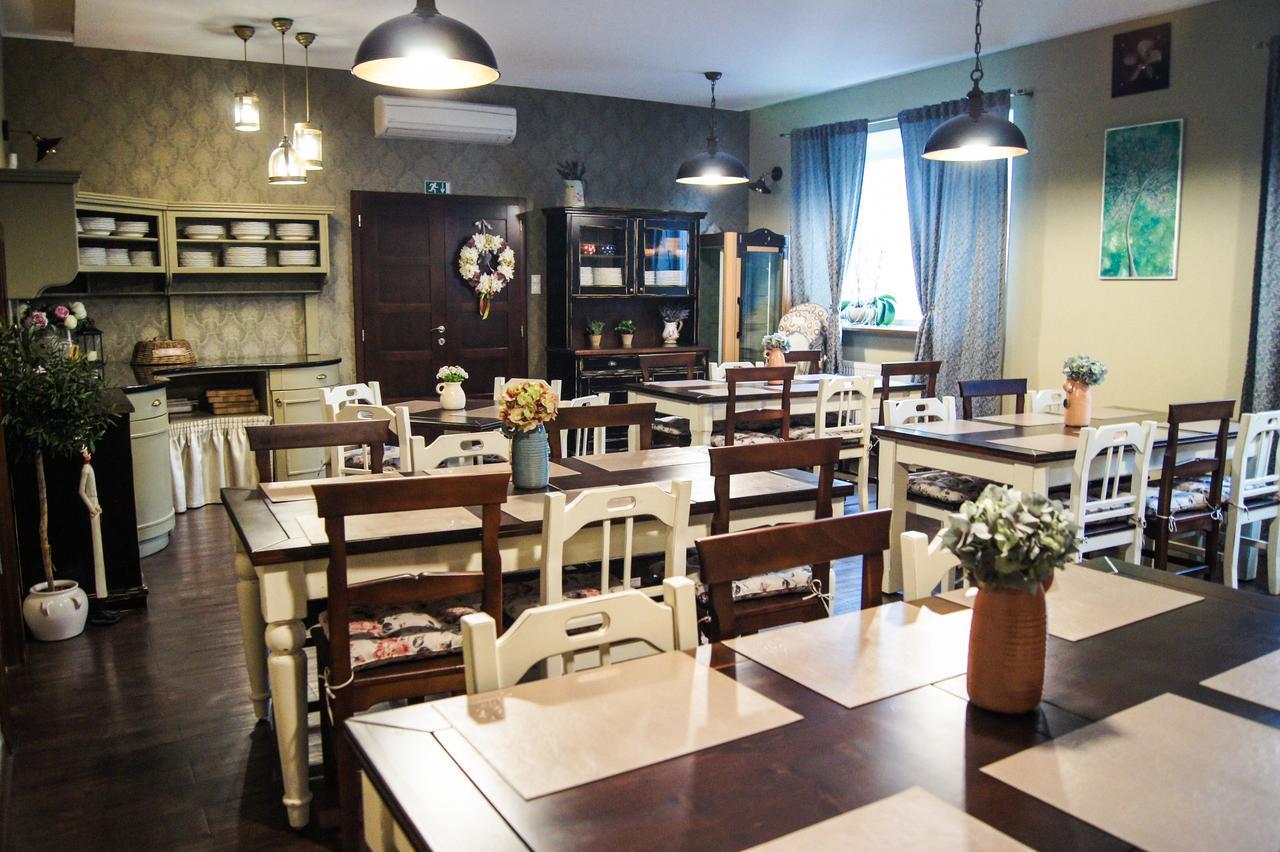 Kalvin Restaurant & Pension Rastislavice Luaran gambar